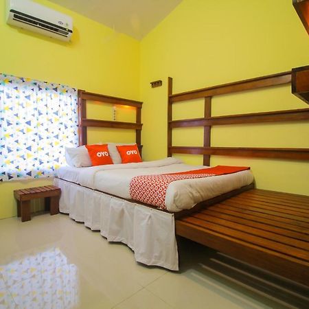 Oyo 1596 Taman Homestay Syariah Dumai Exteriör bild