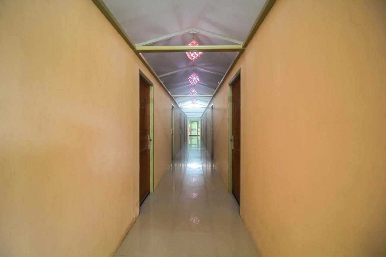 Oyo 1596 Taman Homestay Syariah Dumai Exteriör bild