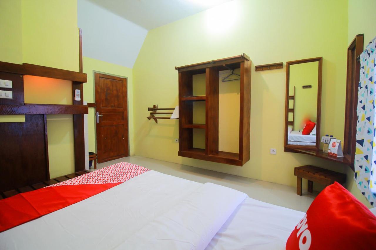Oyo 1596 Taman Homestay Syariah Dumai Exteriör bild