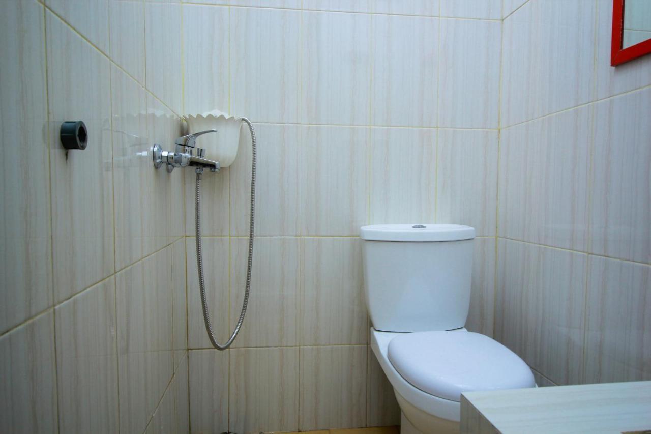 Oyo 1596 Taman Homestay Syariah Dumai Exteriör bild